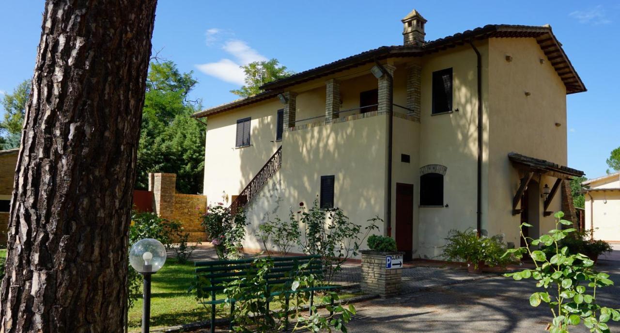 Hotel La Torretta Ασίζη Εξωτερικό φωτογραφία